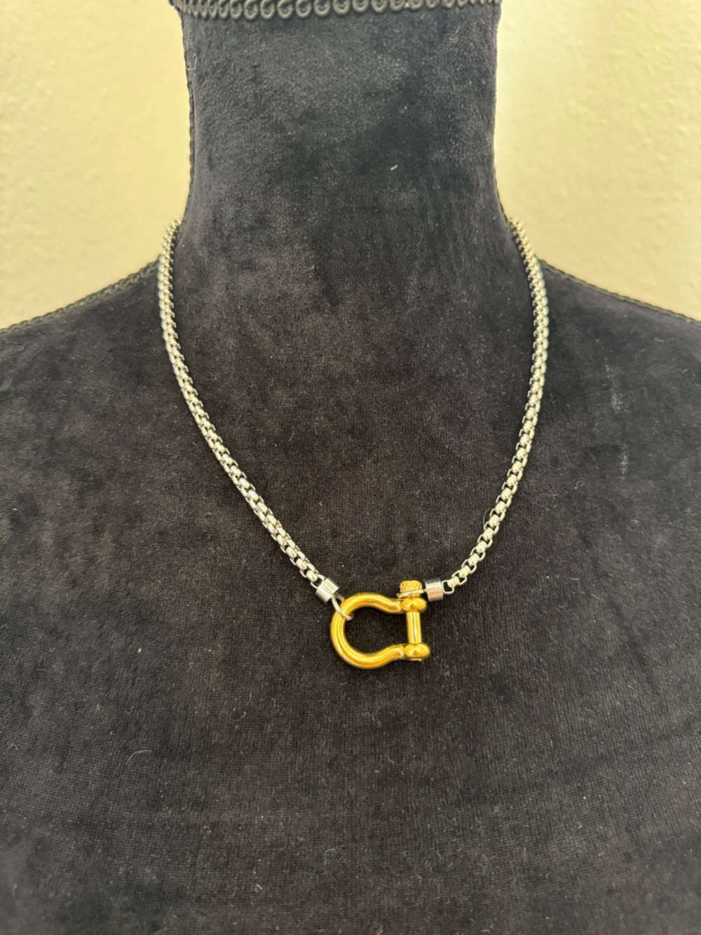Anthropologie Two-Tone Chain Necklace with Gold Horseshoe Accent - Picture 3 of 6